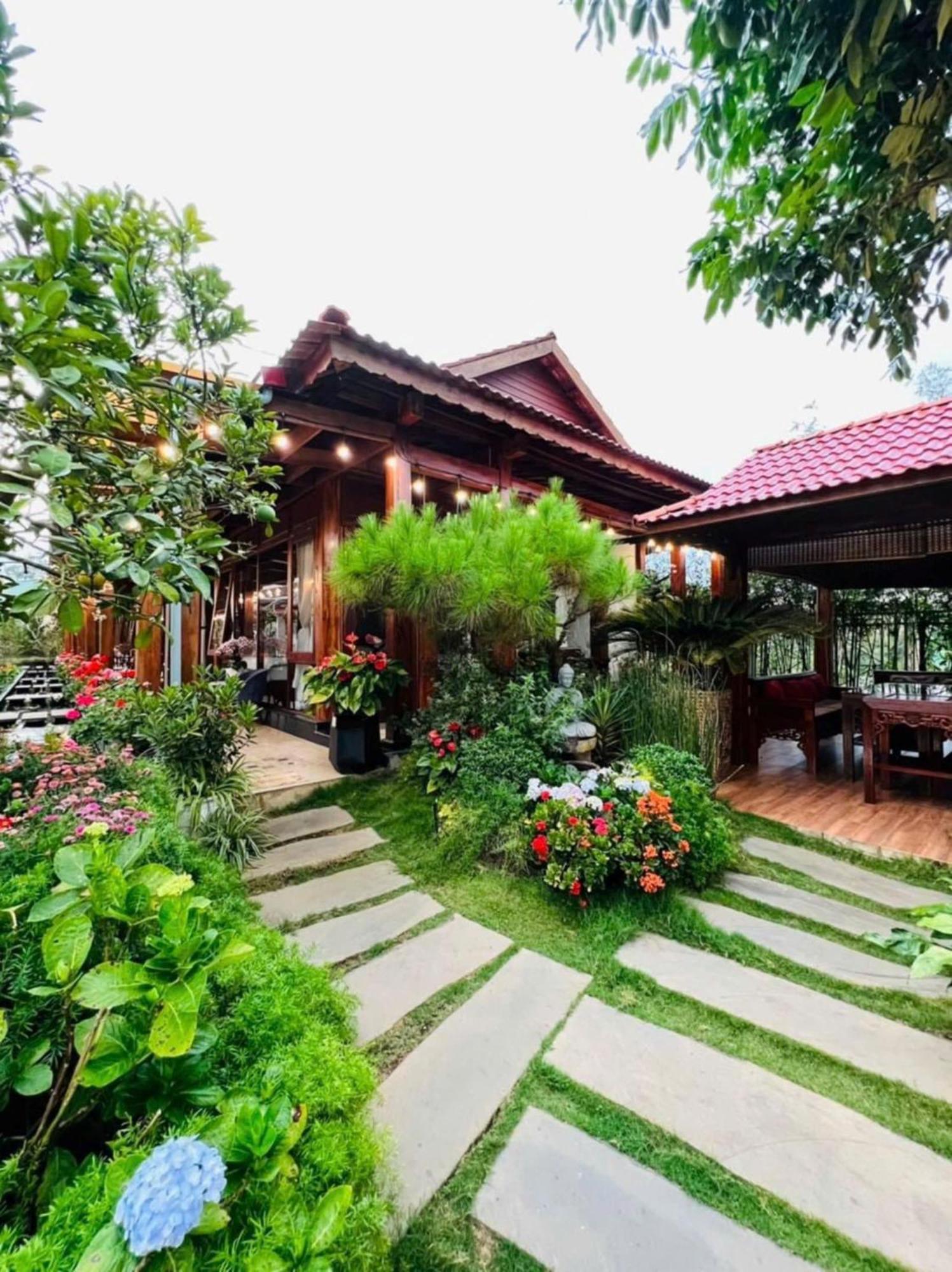 Vuon Tra Homestay Mang Den Kon Von Kla Exterior foto